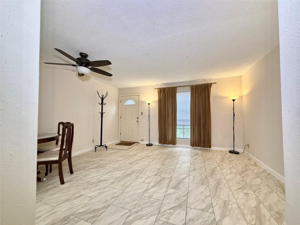 11002 Hammerly Boulevard - Photo 1