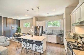2403 Everett Street - Photo 9