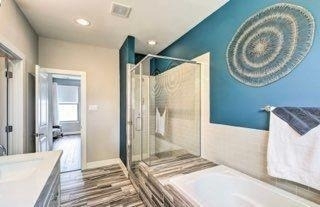 2403 Everett Street - Photo 6
