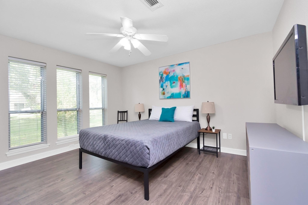 902 Golden Bear Lane - Photo 17