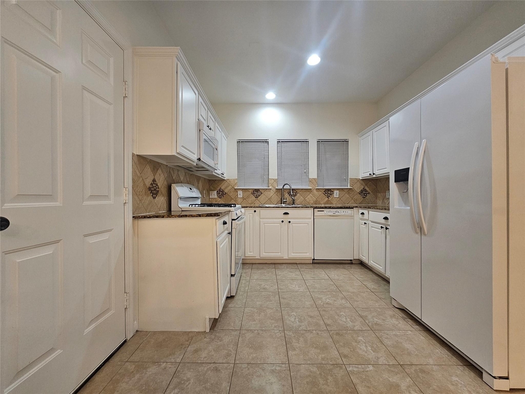 35 S Avonlea Circle - Photo 9