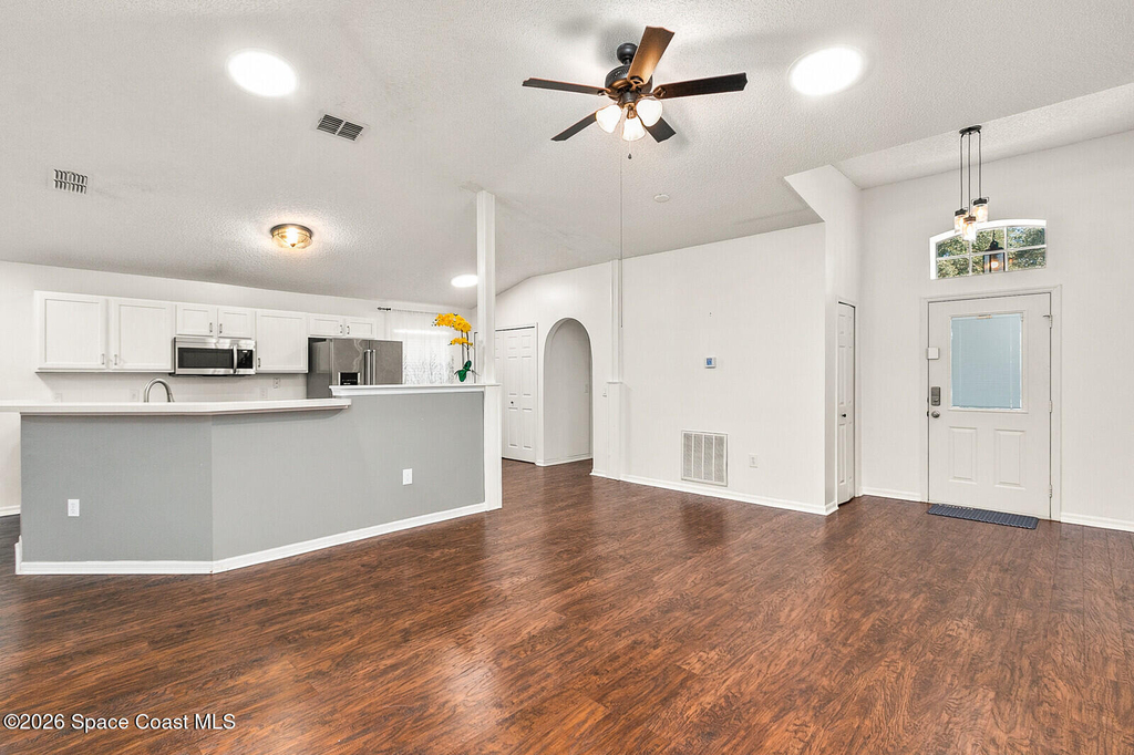 2152 Spring Creek Circle Ne - Photo 6