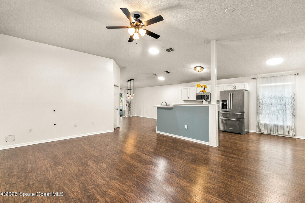 2152 Spring Creek Circle Ne - Photo 4
