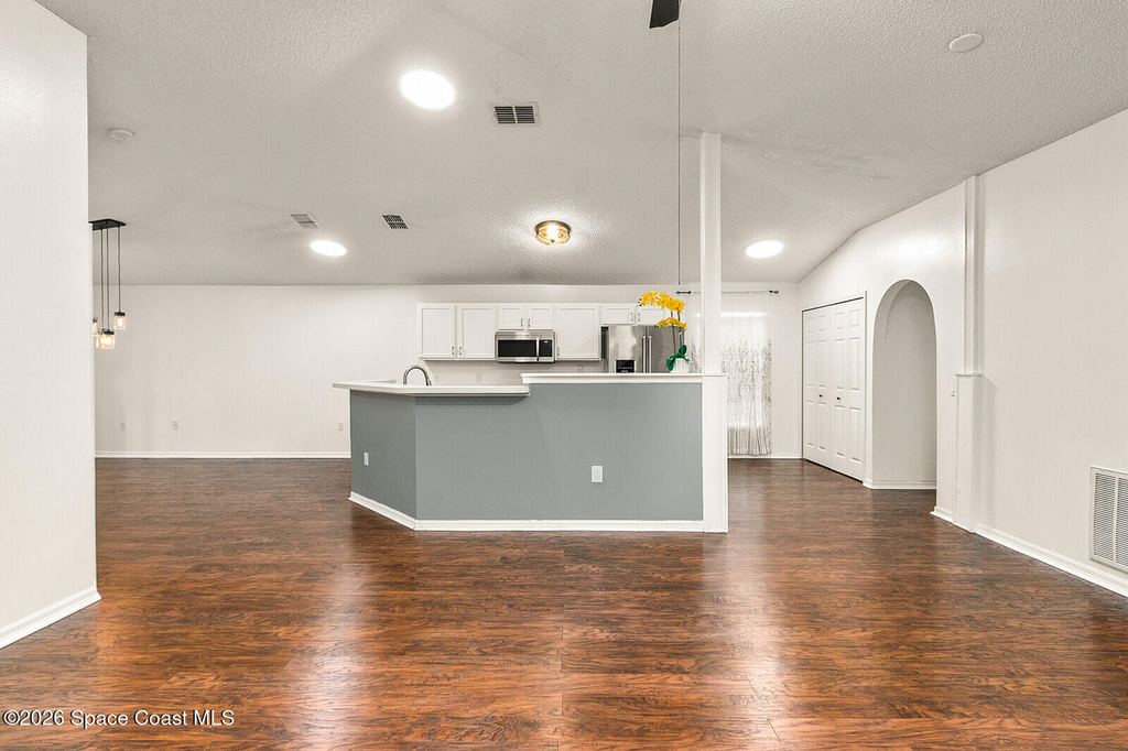 2152 Spring Creek Circle Ne - Photo 5
