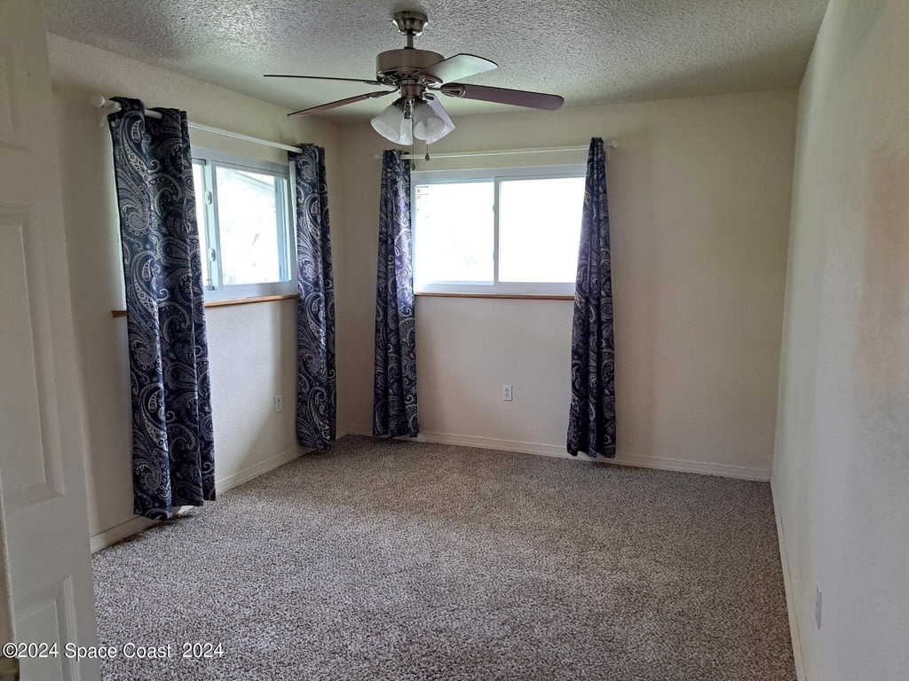 1417 Powell Avenue - Photo 6