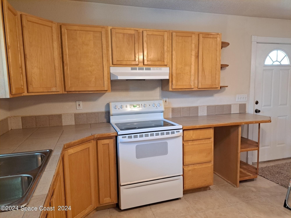 1417 Powell Avenue - Photo 3