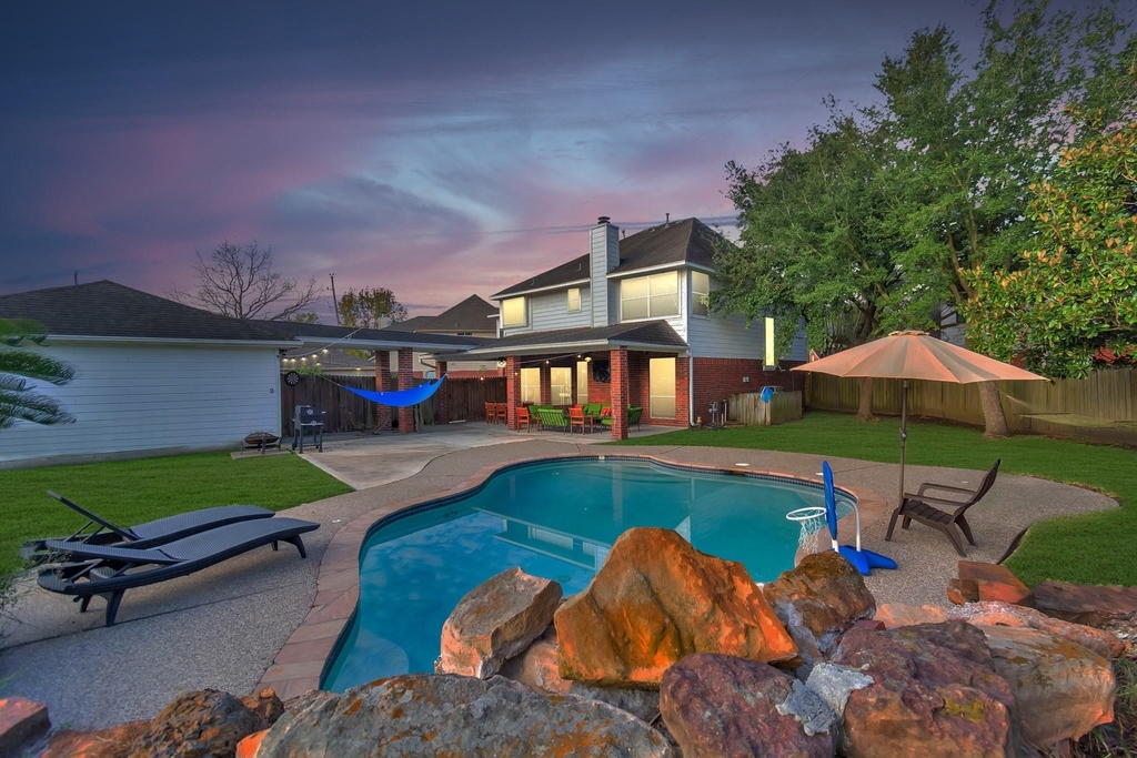 10007 Hickory Trail Lane - Photo 0