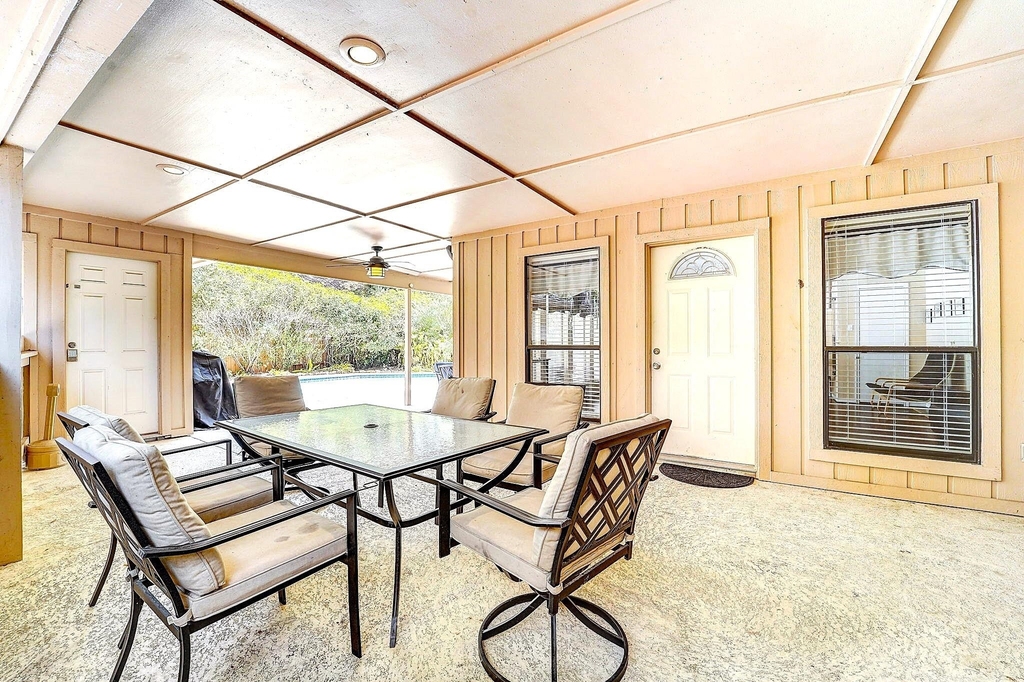 8111 Pine Green Lane - Photo 47
