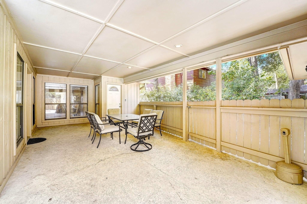 8111 Pine Green Lane - Photo 40