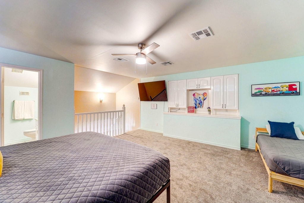 8111 Pine Green Lane - Photo 25