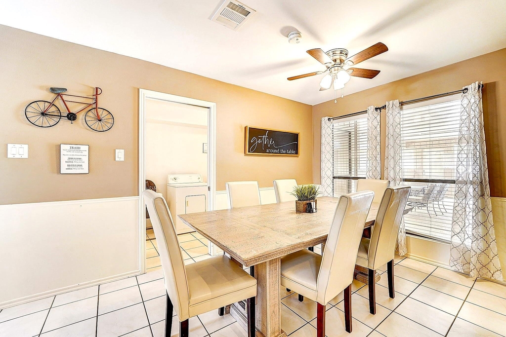 8111 Pine Green Lane - Photo 10
