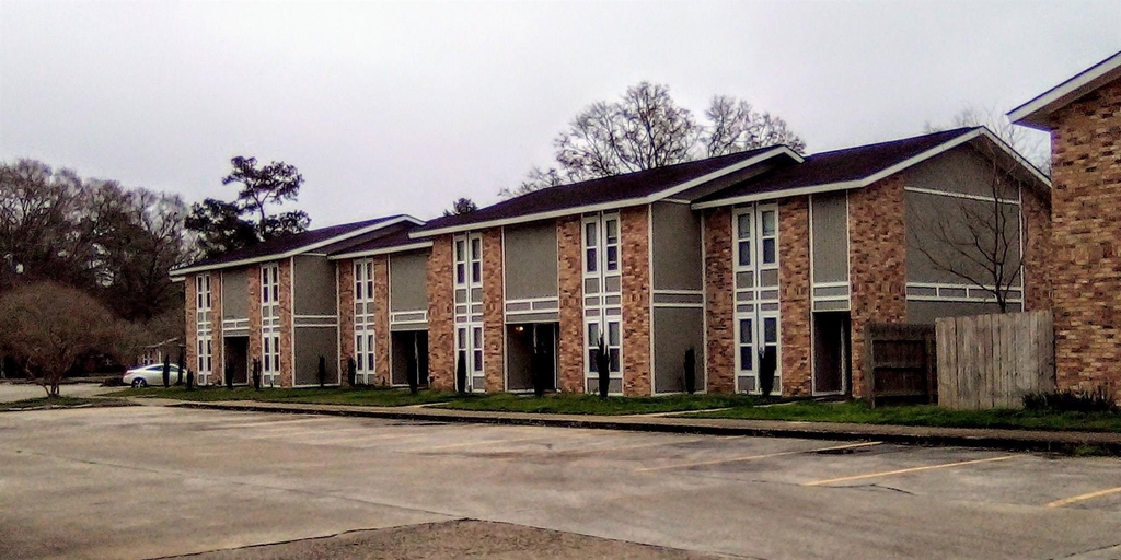 6707 Morgan Road - Photo 2