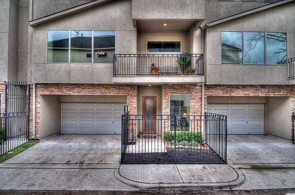 3505 Jackson Street - Photo 0