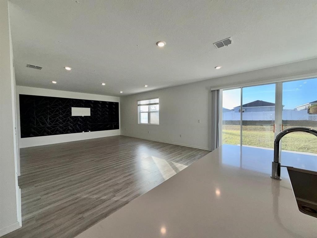 1209 Mattie Pointe Boulevard - Photo 4