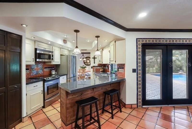 2077 Racimo Drive - Photo 10
