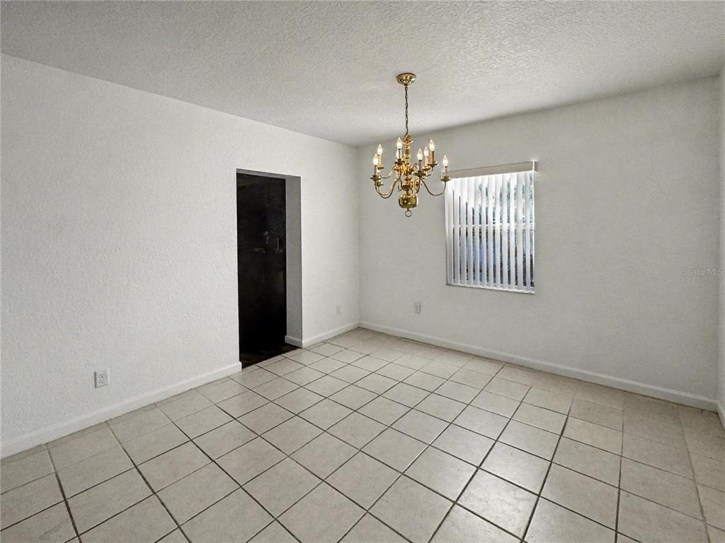 612 Kensington Street - Photo 3