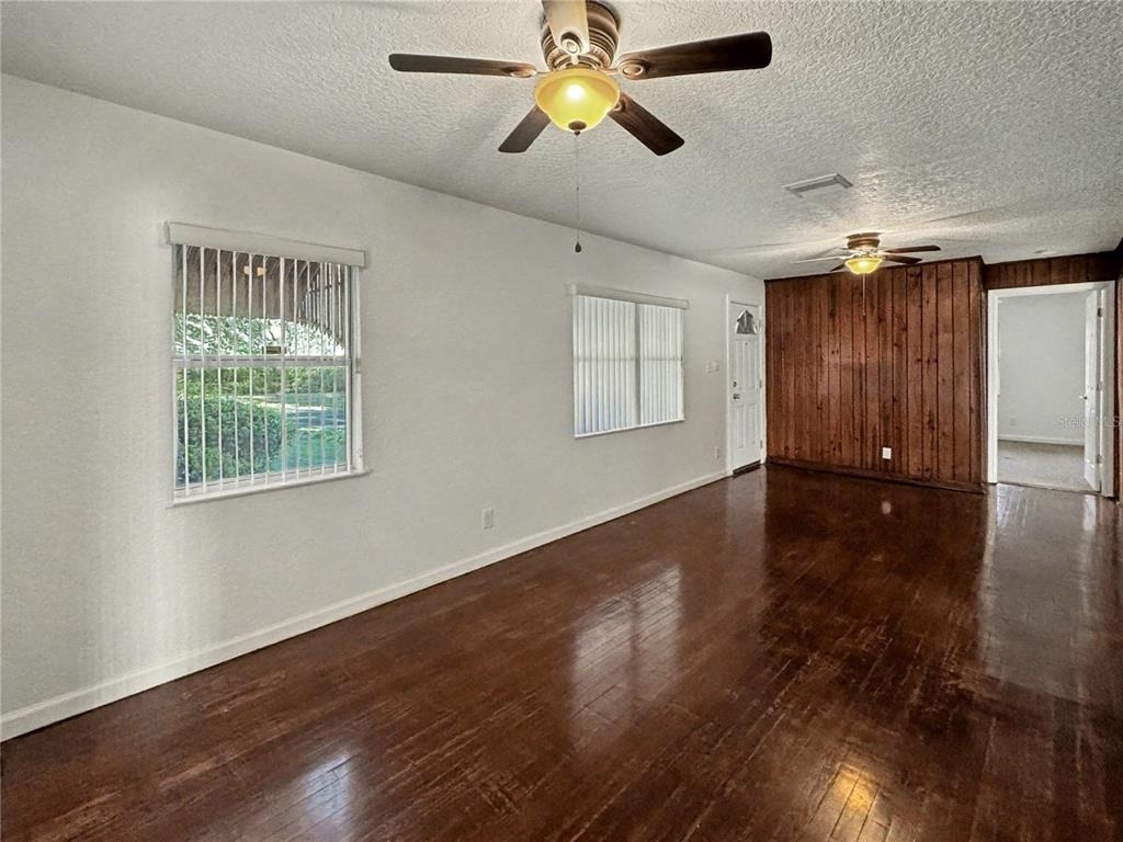 612 Kensington Street - Photo 4