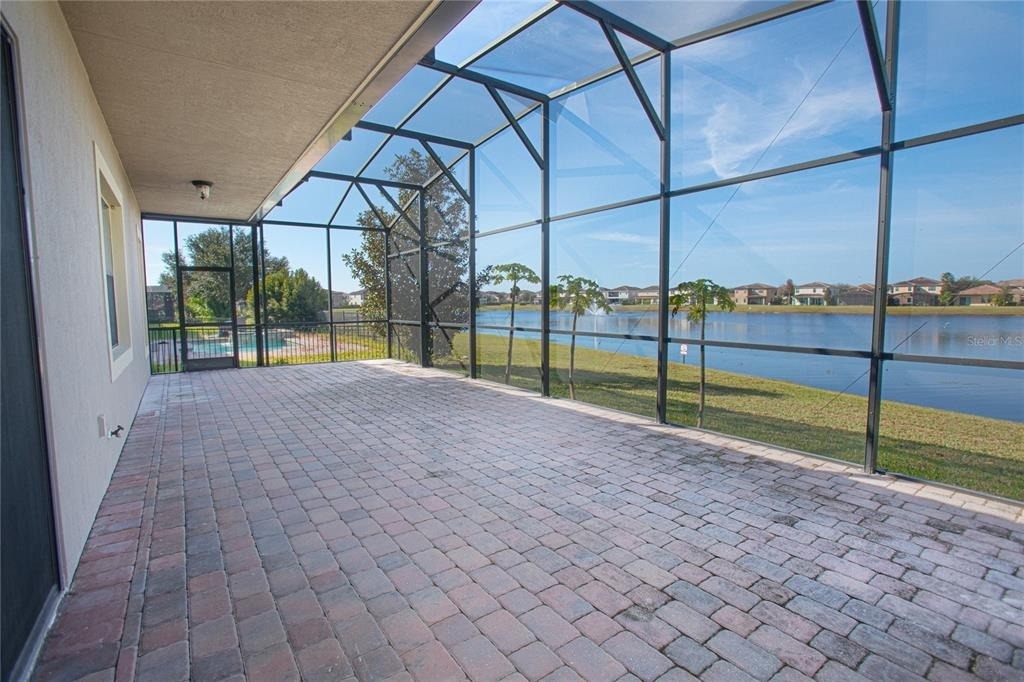 13130 Woodford Street - Photo 15