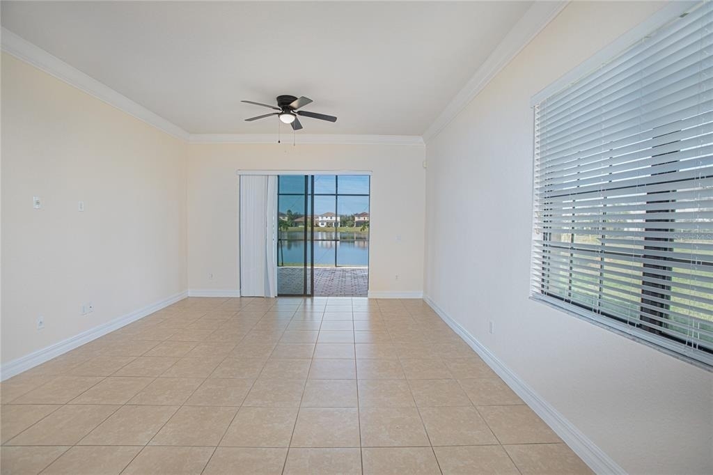 13130 Woodford Street - Photo 4