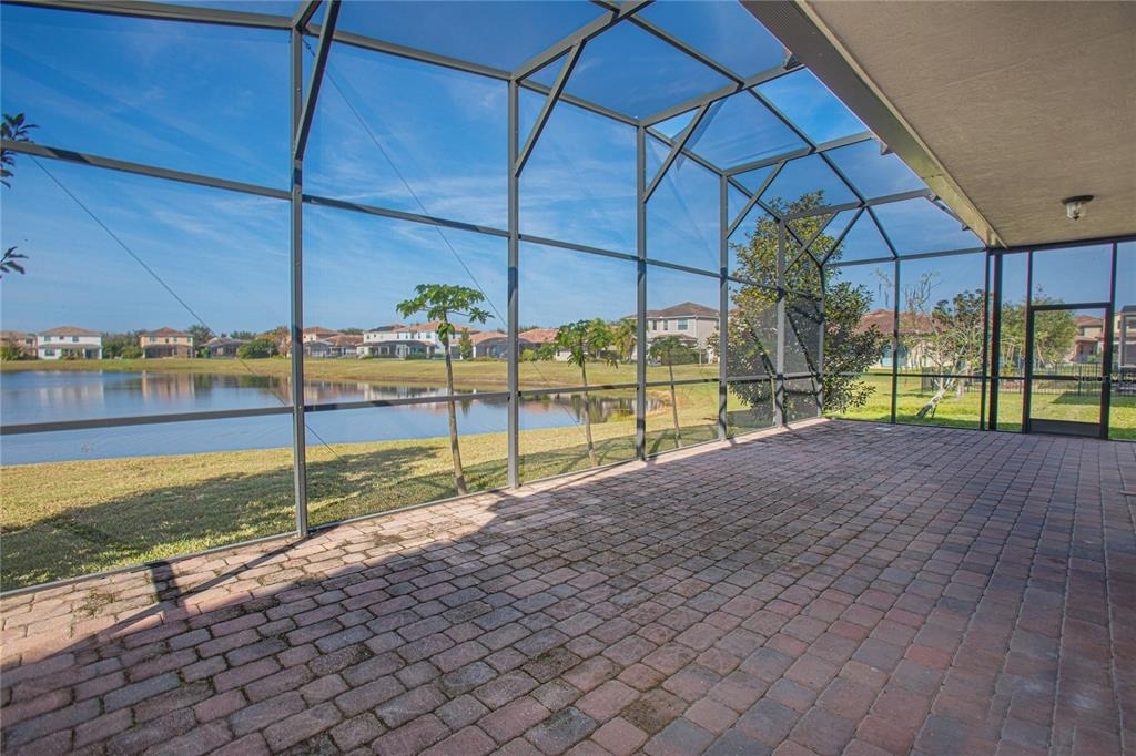 13130 Woodford Street - Photo 16