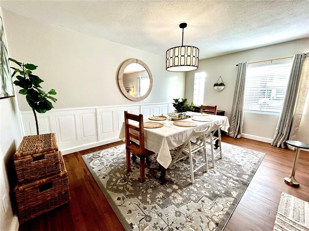 265 W Bay Avenue - Photo 11