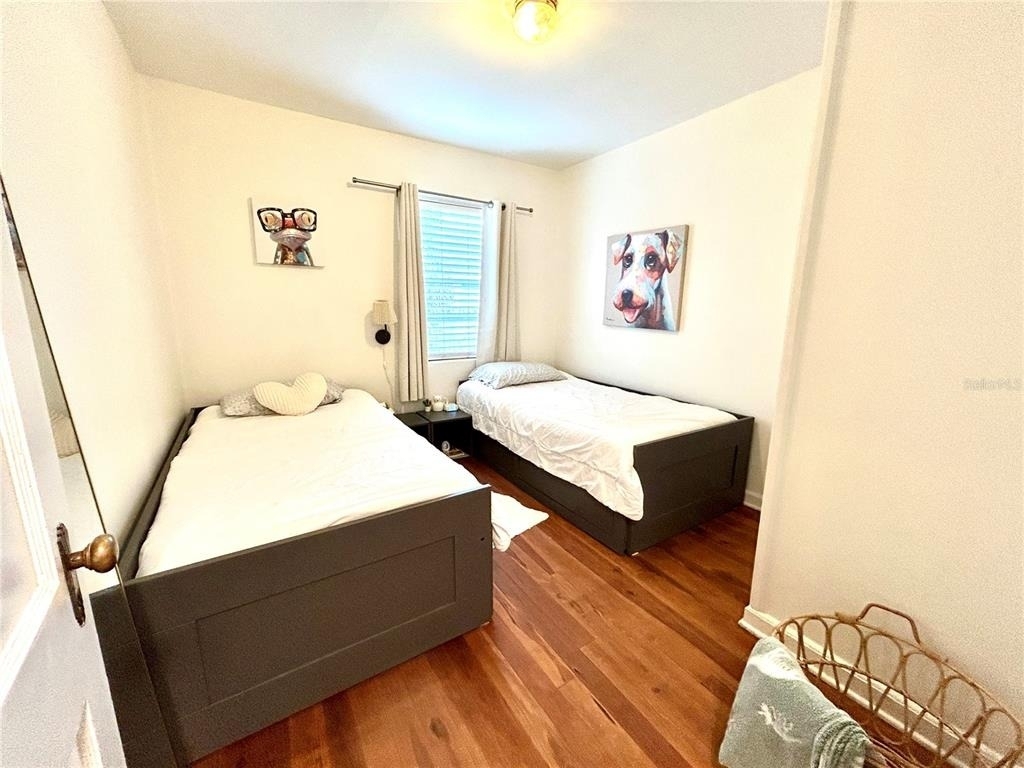 265 W Bay Avenue - Photo 13