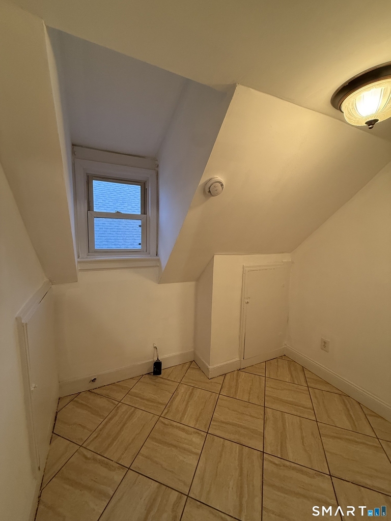 21 North Walnut Street - Photo 4