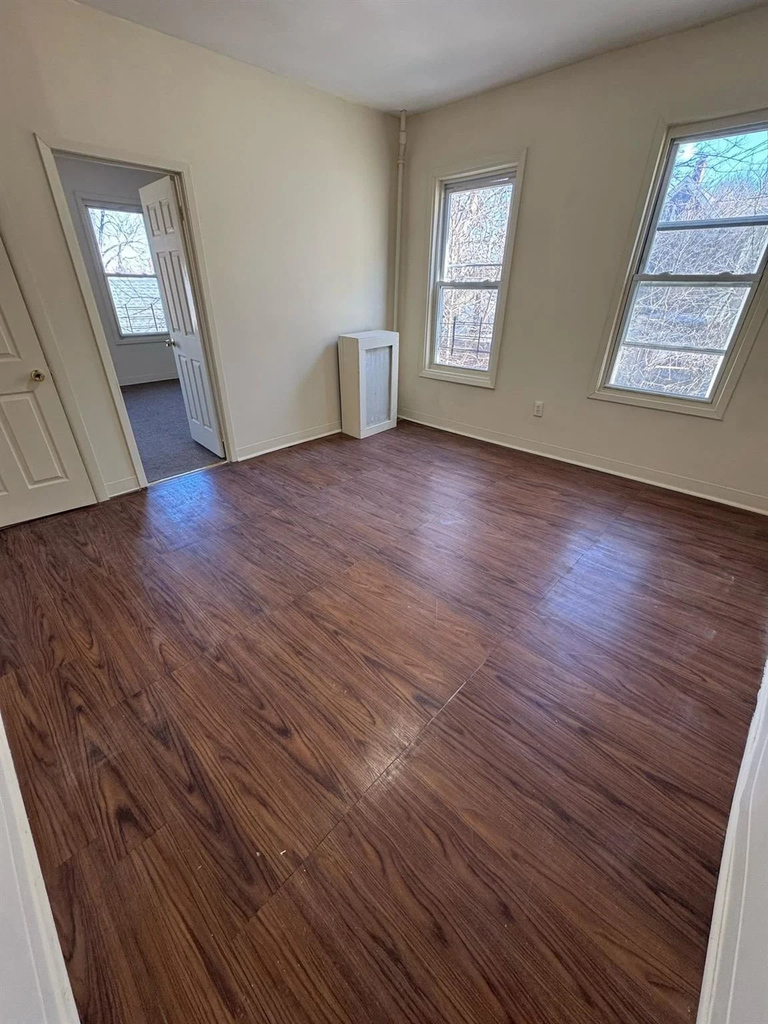 203 North 9th Avenue - Photo 1