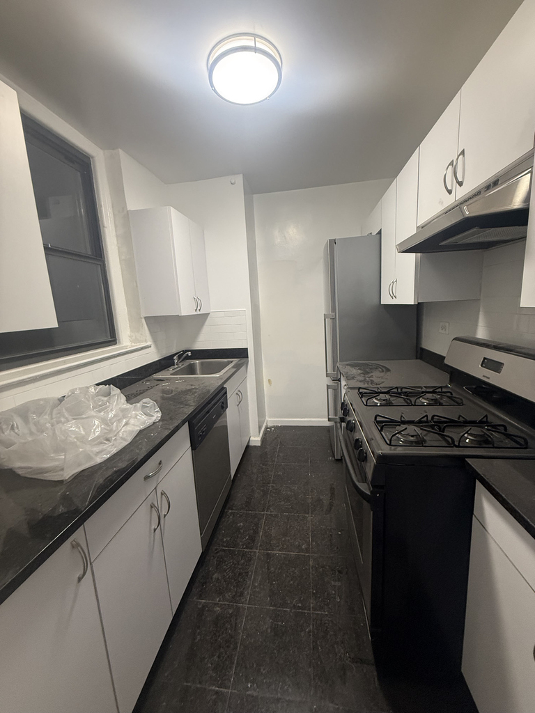 145 West 55th Street - Photo 3