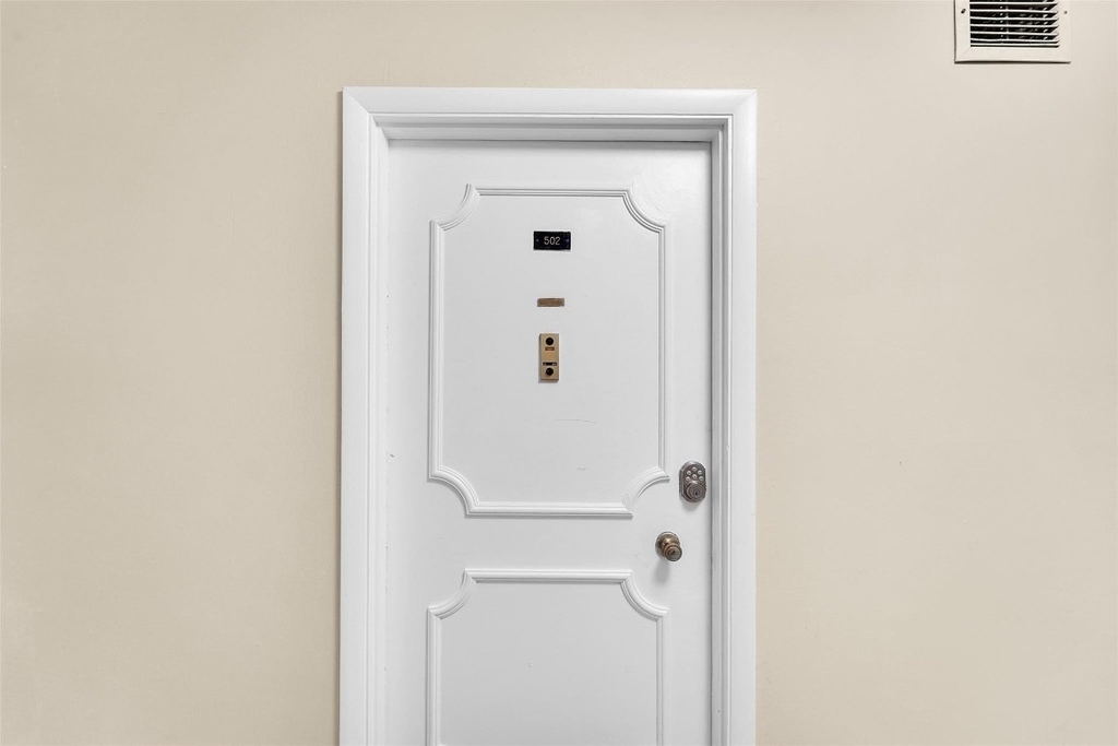 1401 S Ocean Drive - Photo 9
