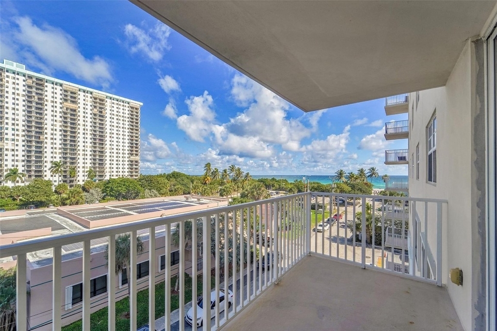 1401 S Ocean Drive - Photo 8