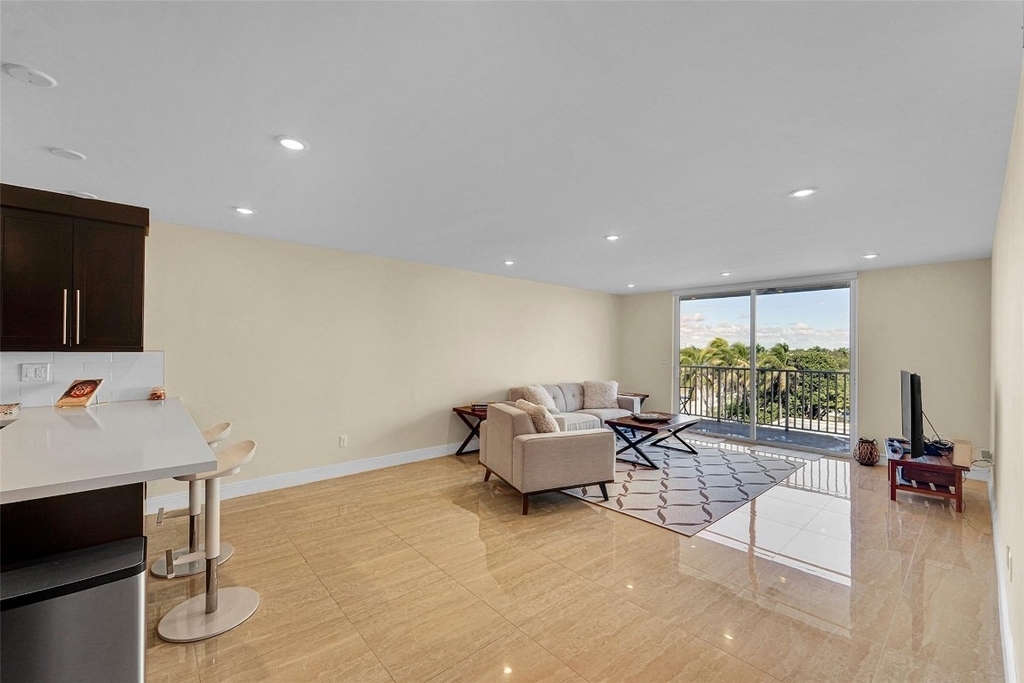 1401 S Ocean Drive - Photo 18