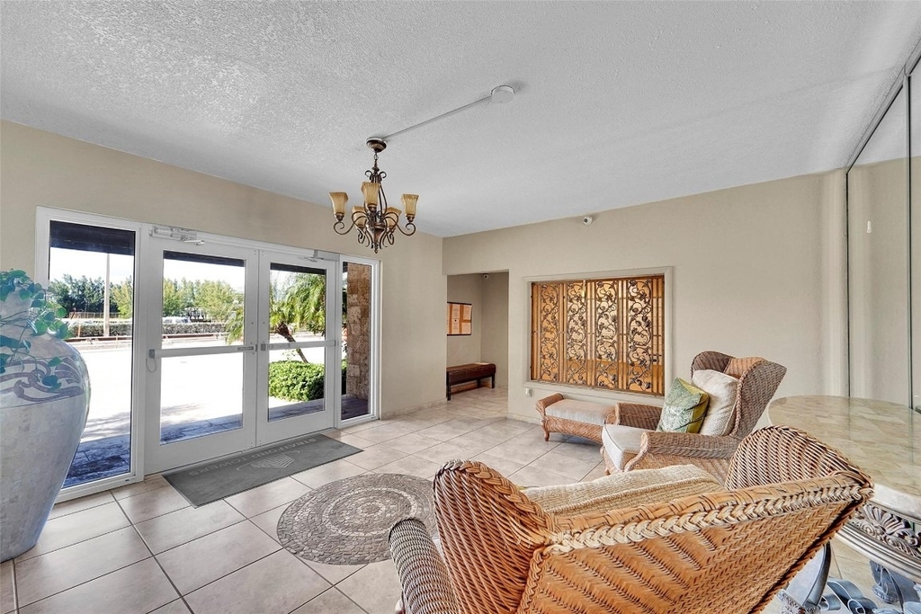 1401 S Ocean Drive - Photo 51