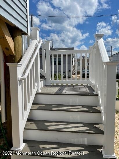 121 W Tide Way - Photo 16