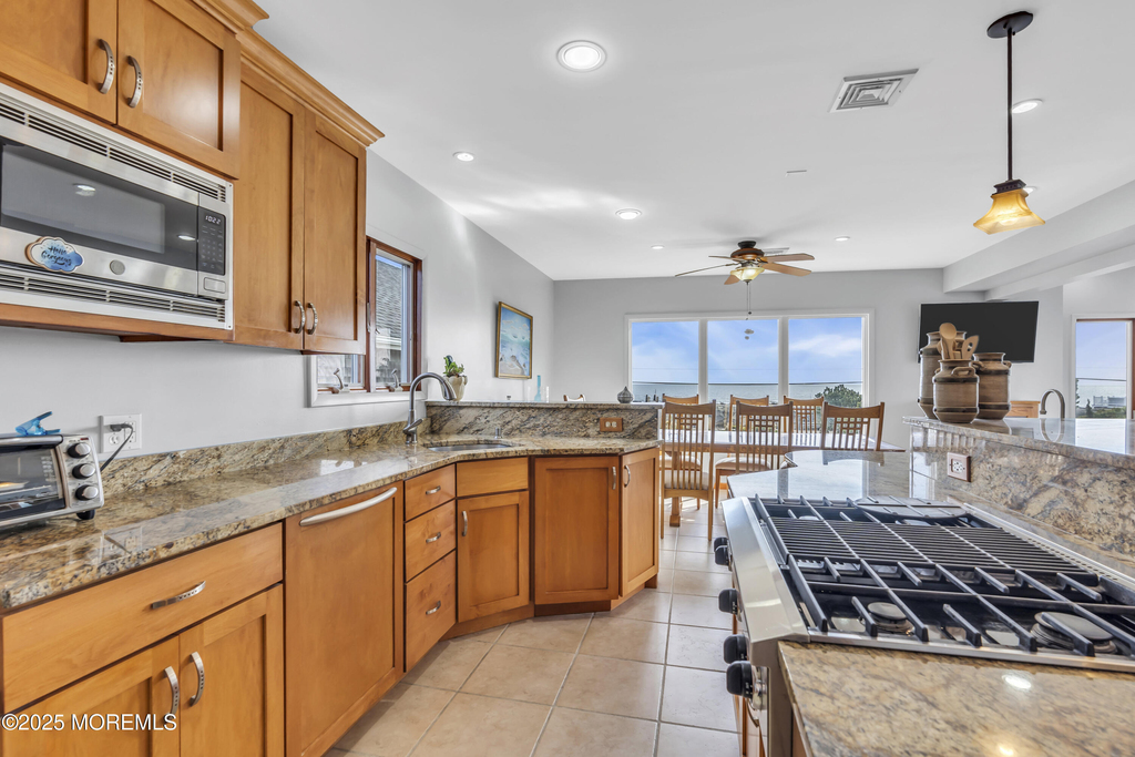492 Ocean Avenue - Photo 7