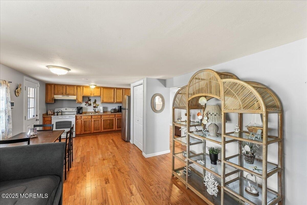 273 N 12th Street - Photo 6