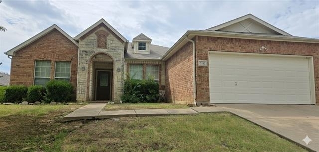 3432 Fashion Street - Photo 0