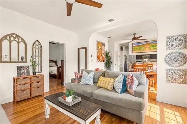 5110 Lindsley Avenue - Photo 4