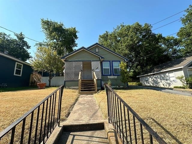 2206 Rockefeller Boulevard - Photo 0