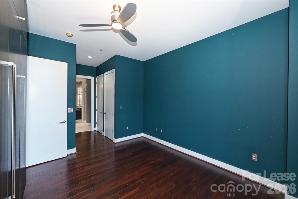 1100 Metropolitan Avenue - Photo 10