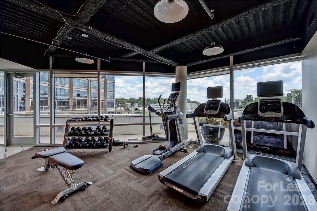 1100 Metropolitan Avenue - Photo 16