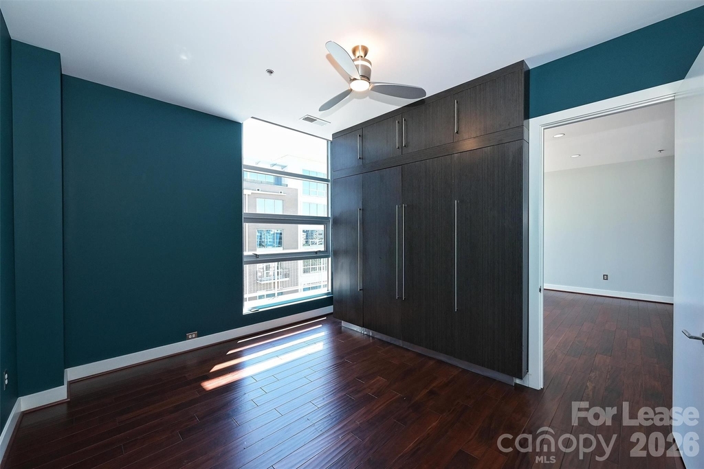 1100 Metropolitan Avenue - Photo 8