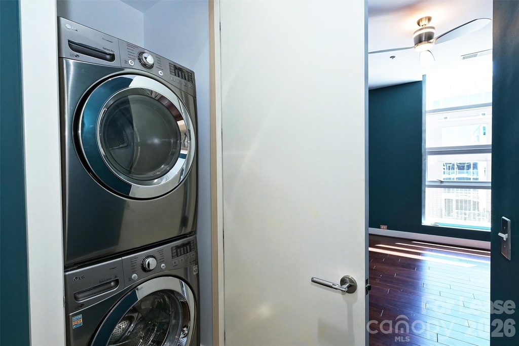 1100 Metropolitan Avenue - Photo 11