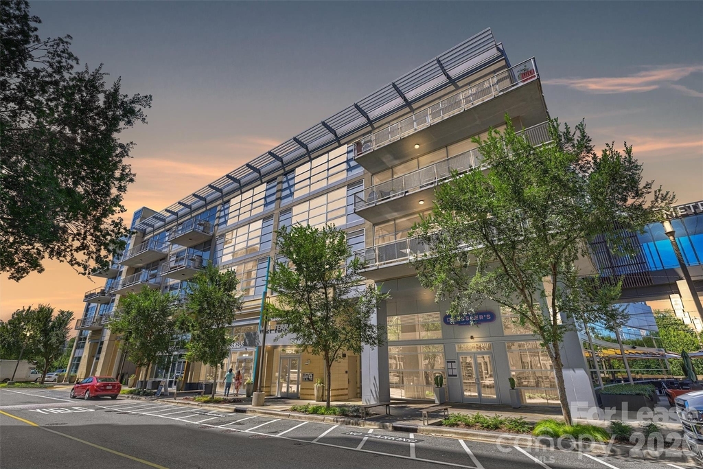 1100 Metropolitan Avenue - Photo 1
