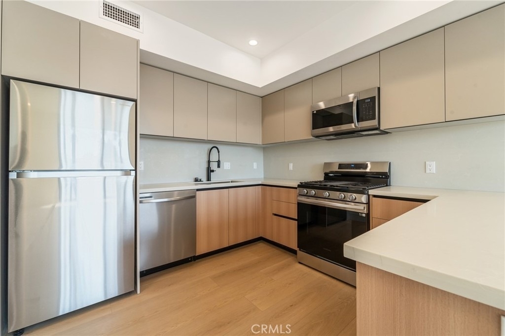 7510 Sepulveda Boulevard - Photo 8