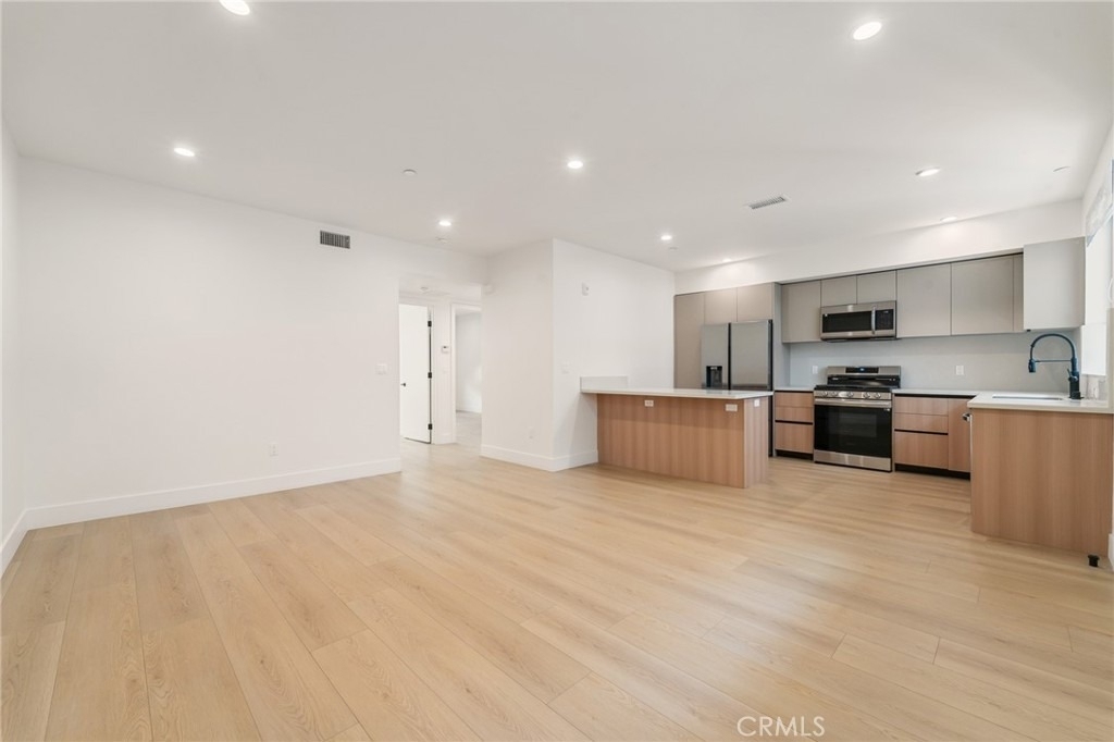 7510 Sepulveda Boulevard - Photo 6