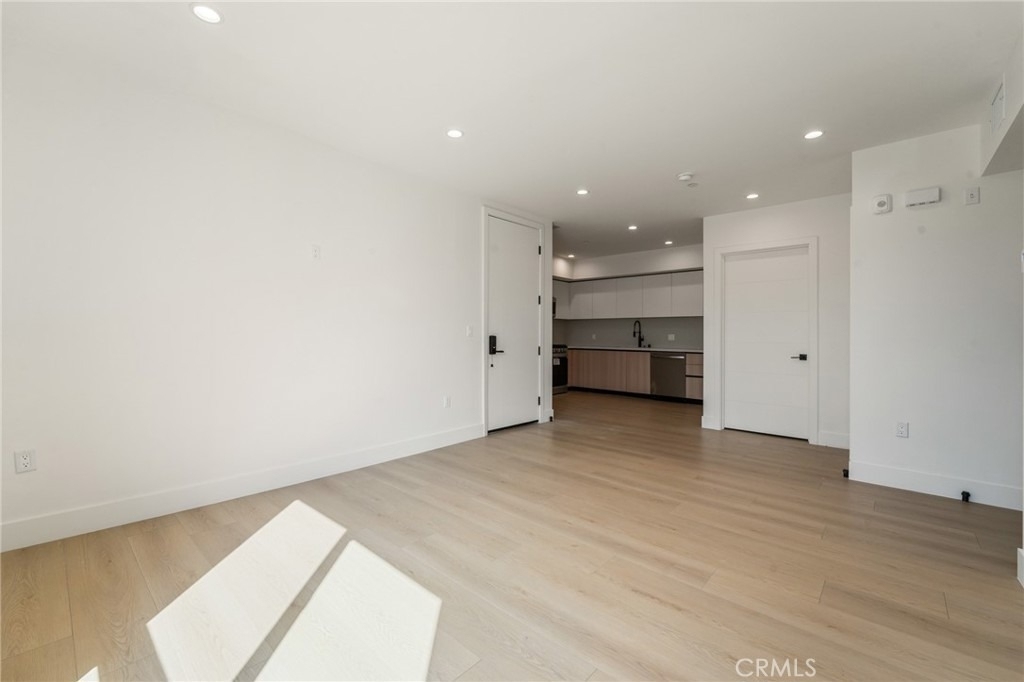 7510 Sepulveda Boulevard - Photo 7