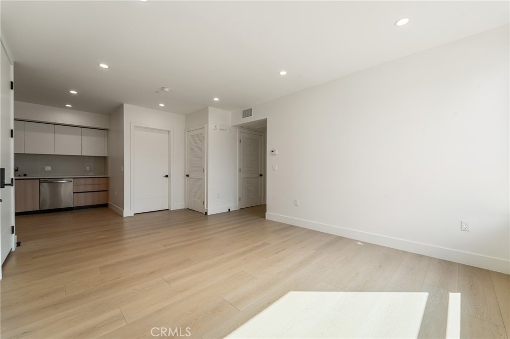7510 Sepulveda Boulevard - Photo 5