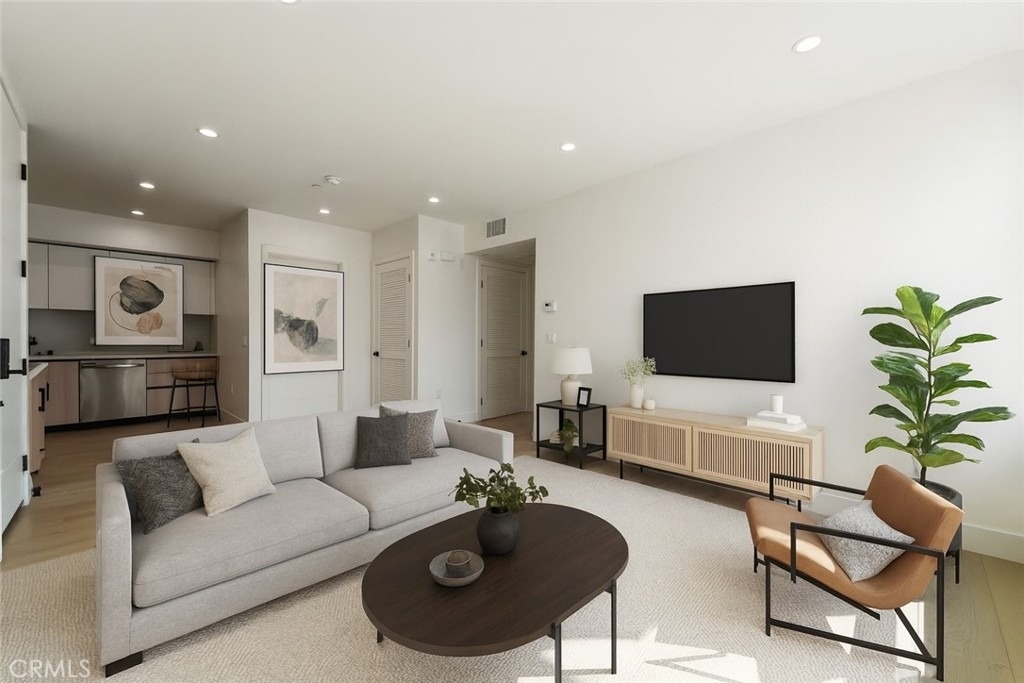 7510 Sepulveda Boulevard - Photo 0