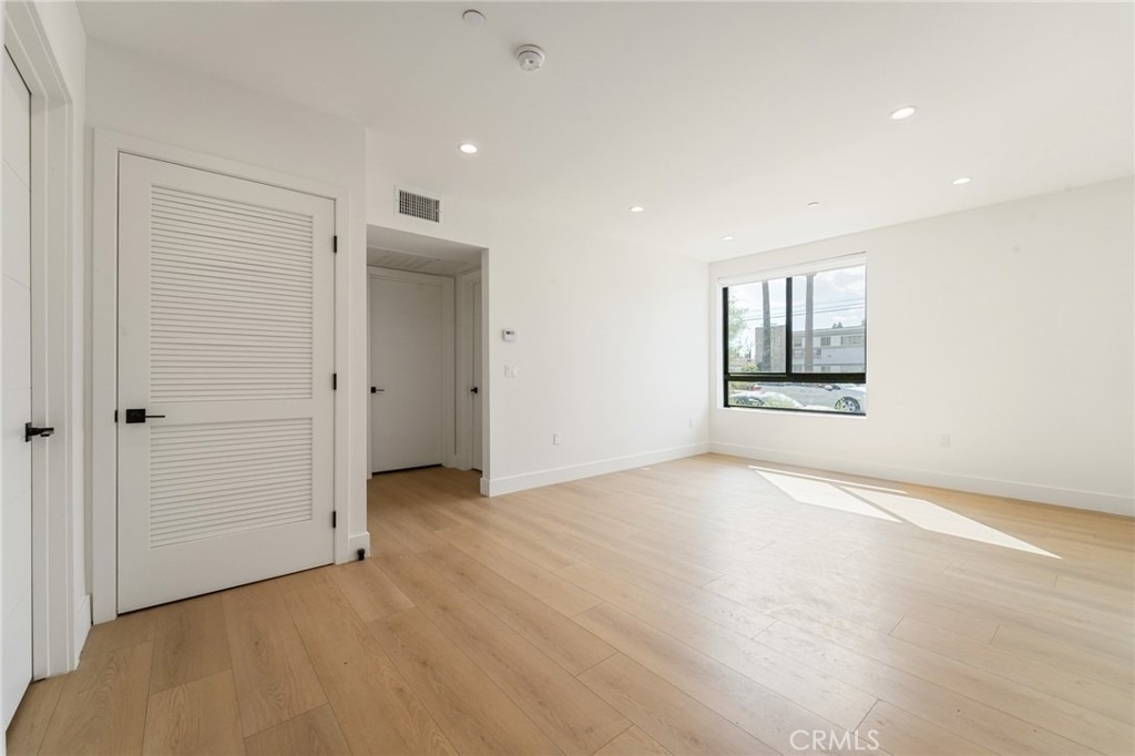 7510 Sepulveda Boulevard - Photo 11
